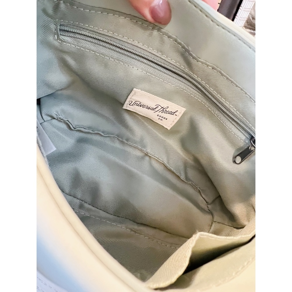 Euc Universal Thread Mint Pouch/Crossbody - image 6